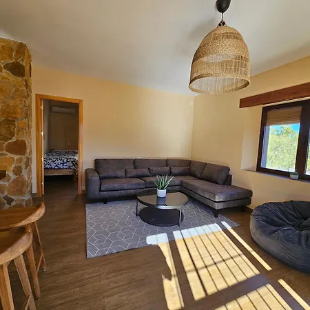 Lolo Villa